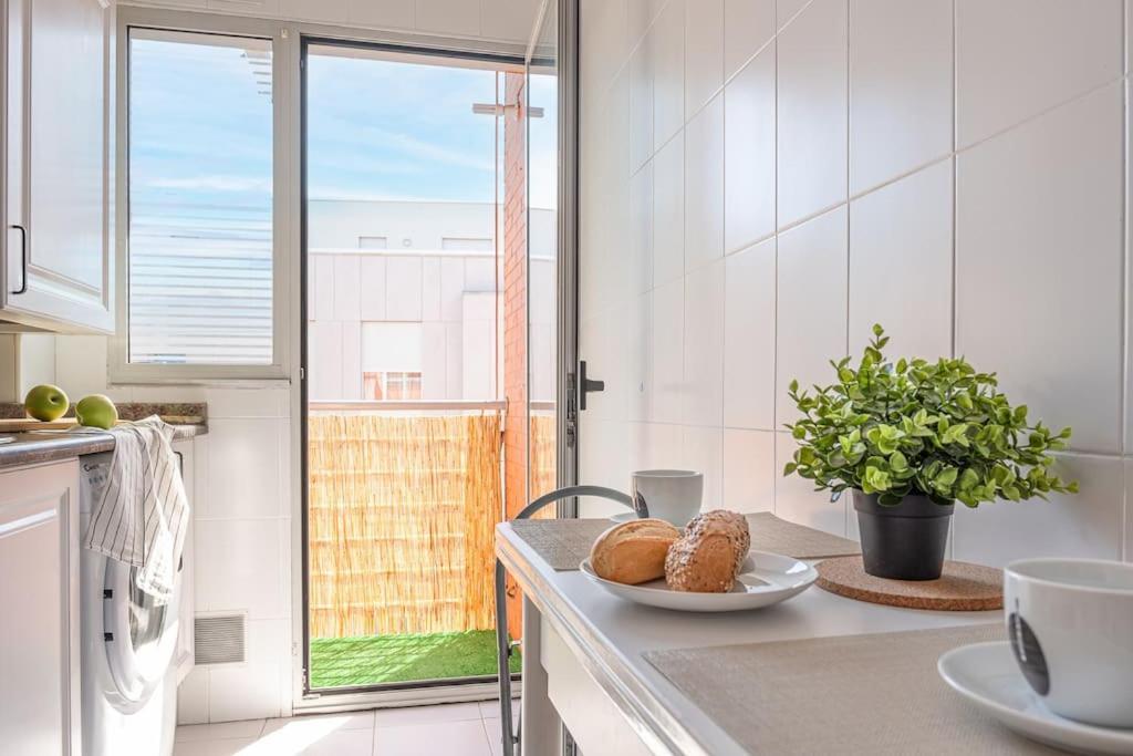 San Roman Apartment With Private Parking Santander Eksteriør billede